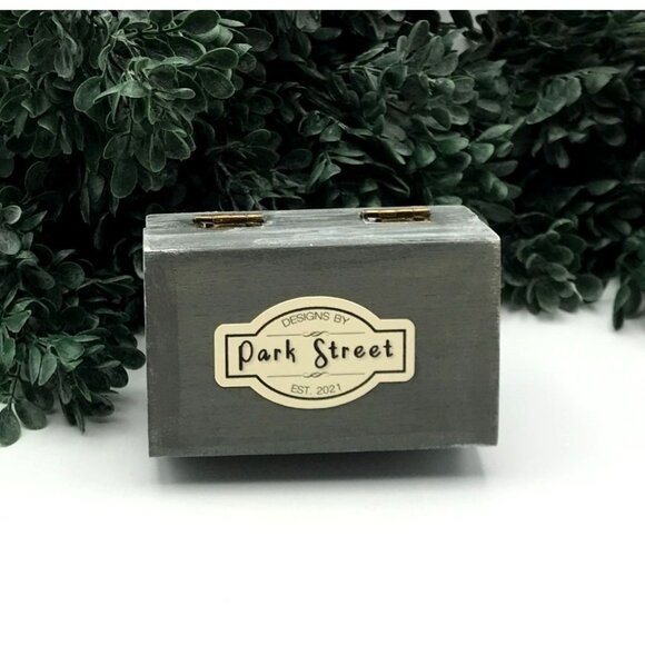 Small Wooden Decorative Trinket Box With Floral Top & Paper Roses - Picture 7 of 7